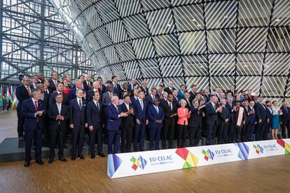 Mandatarios de la Unión Europea y de la Comunidad de Estados Latinoamericanos y Caribeños (Celac), durante la reciente cumbre en Bruselas.
