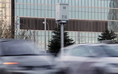 Radar el Paseo de la Castellana que m&aacute;s infracciones denuncia en Madrid.