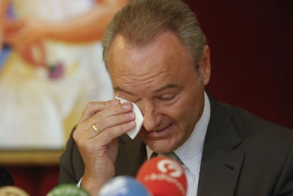 Alberto Fabra, próximo presidente de la Generalitat valenciana, durante su despedida ayer como alcalde de Castellón.