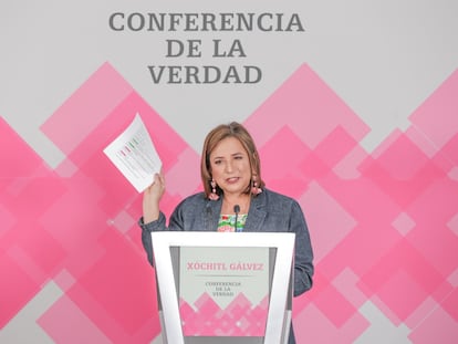 Xóchitl Gálvez, durante su 'Conferencia de la verdad' del 9 de febrero de 2024, en Ciudad de México.