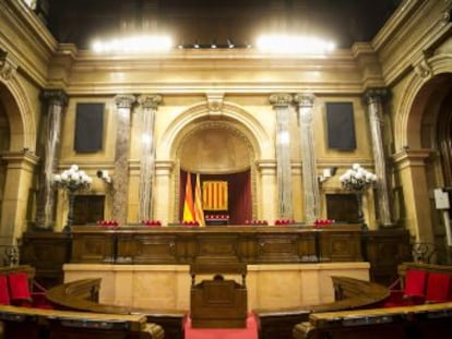 El PSC suba una fila y ocho diputados de Junts per Catalunya estarán entre Ciudadanos y los socialistas