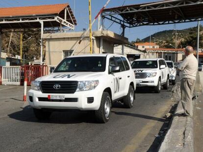 El convoy de inspectores, en L&iacute;bano, antes de dirigirse a Damasco. 