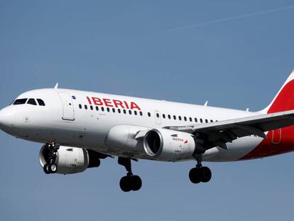 Un avión de Iberia, del grupo IAG. 