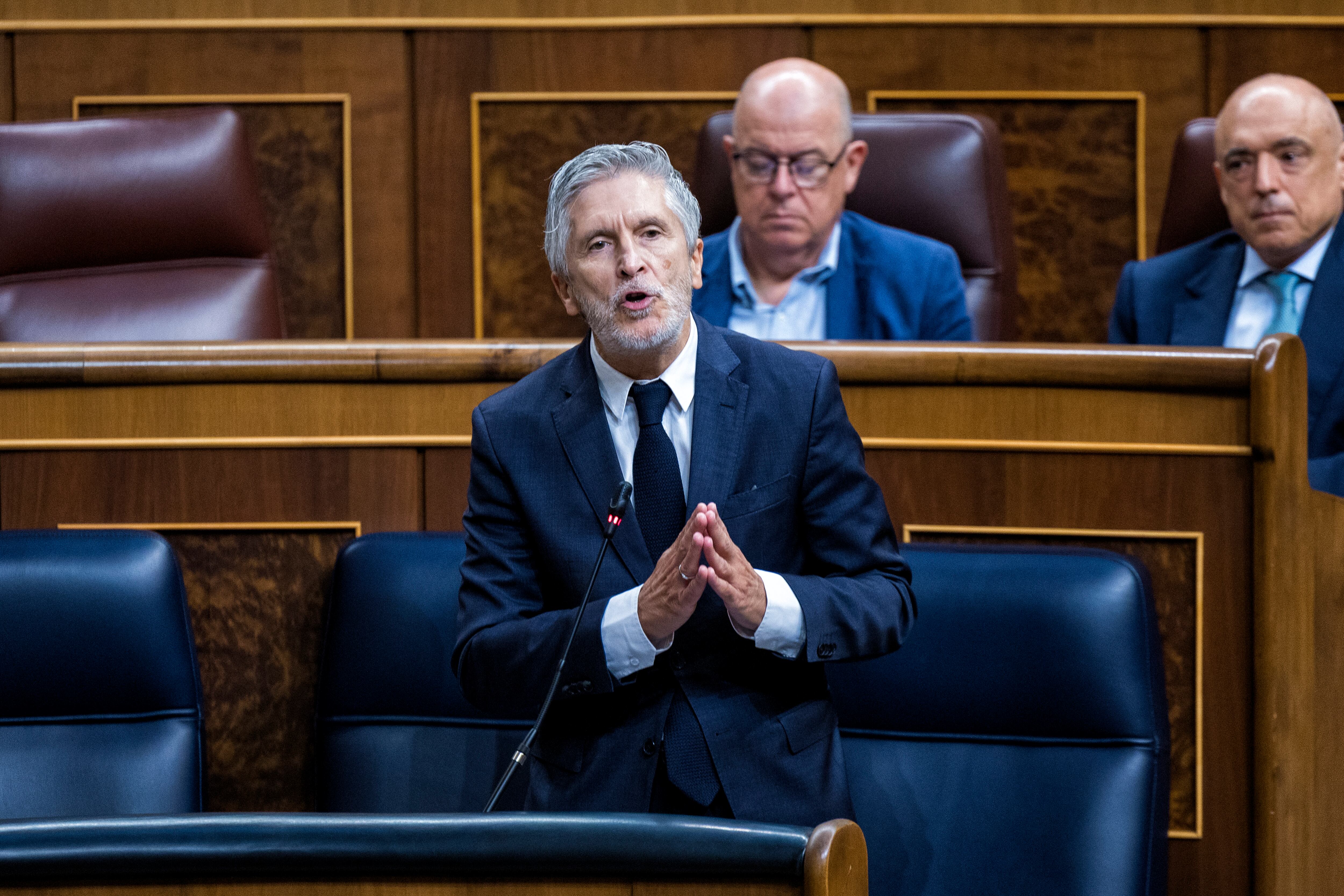 El PP usa la comparecencia de Marlaska por la muerte de dos guardias civiles para arreciar sus críticas: “Usted es peor que Leire”