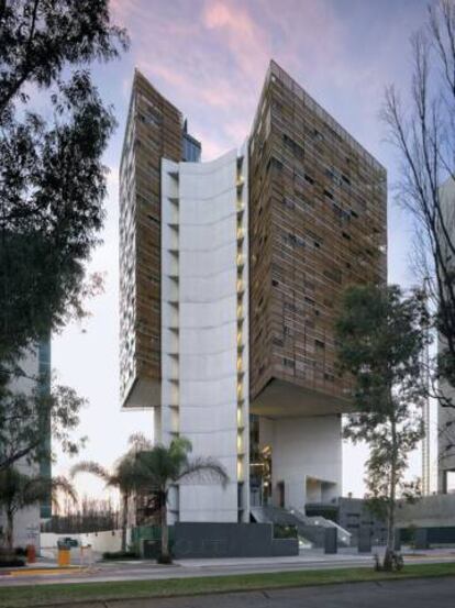 Exterior de la torre Cube, a Guadalajara (Mèxic).