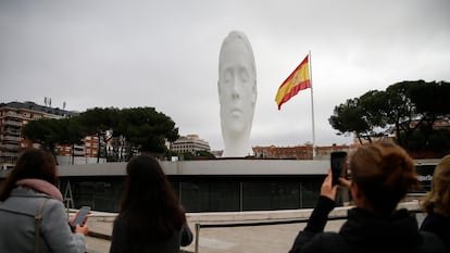 Inauguracin de la escultura 'Julia' del escultor Jaime Plensa en la Plaza de Coln (Madrid), en 2018.