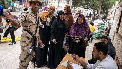 Los centros electorales abren por tercer y último día en Egipto