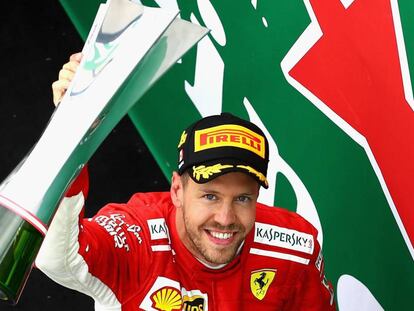 Vettel celebra su victoria en Montreal. 