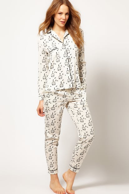 Original pijama con estampado de jaulas de River Island (22 euros aprox).