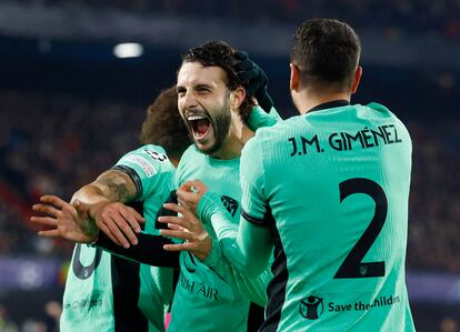 Hermoso celebrando el segundo tanto del Atleti ante el Feyenoord.