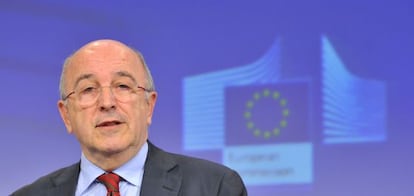 EU commissioner for Competition Joaqu&iacute;n Almunia gives a news conference on Thursday on state aid for Spanish banks.