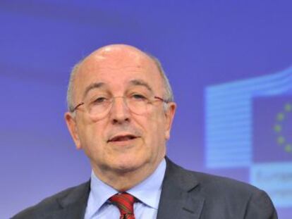 EU commissioner for Competition Joaqu&iacute;n Almunia gives a news conference on Thursday on state aid for Spanish banks.
