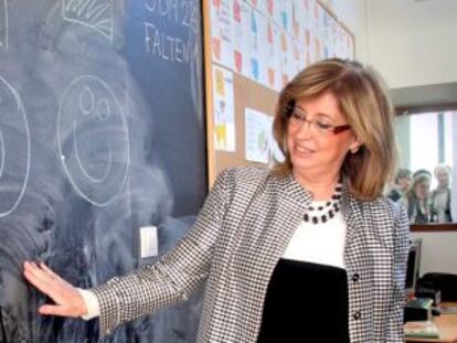 Irene Rigau en la inaguración de un instituto en Lleida.