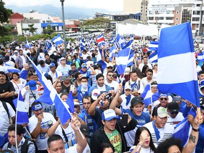 Refugiados nicaragüenses protestas contra el Gobierno de Daniel Ortega en San José, Costa Rica. Carlos Herrera.