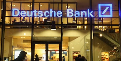 Sucursal de Deutsche Bank en Berl&iacute;n (Alemania). 