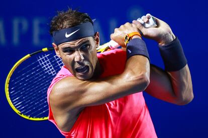 ACAPULCO, MEXICO - FEBRUARY 27: Rafael Nadal of Spain returns a ball during the singles match between Rafael Nadal of Spain and Soonwoo Kwon of South Korea as part of the ATP Mexican Open 2020 Day 4 on February 27, 2020 in Acapulco, Mexico. (Photo by Hector Vivas/Getty Images)