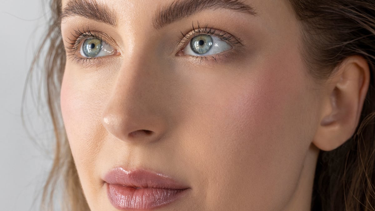 3 protectores solares faciales con color que tienen efecto buena cara