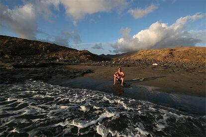 Una de las calas entre el pueblo de Morro Jable y el faro de Punta de Jandía, al sur de la isla de Fuerteventura.