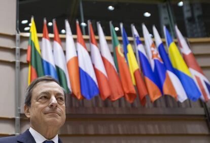 Mario Draghi a su llegada este lunes al Parlamento Europeo.