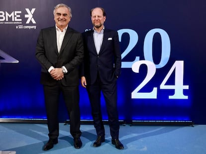 Javier Hernani, consejero delegado de BME, y Jos Dijsselhof, presidente de BME, durante la tradicional comida de la Bolsa de este año.