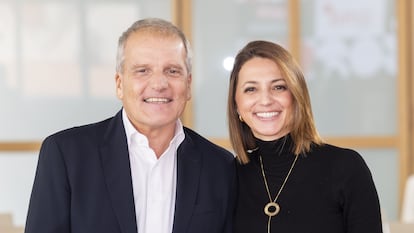 Francesc Cosano y Ana Callol, en una imagen cedida por Coca-Cola Europacific Partners.