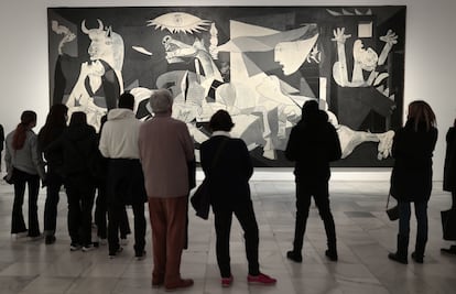 El 'Guernica', de Picasso, expuesto en el Museo Reina Sofía.