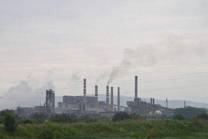 Central de carbón Kosovo A, una de las mayores fuentes de energía del país.