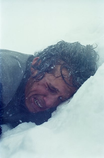 Esta fotografía forma parte de un día de rodaje, en que las inclemencias meteorológicas fueron verdaderamente desfavorables, con nieve, niebla y viento.