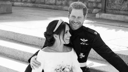 Meghan Markle y Enrique de Inglaterra en el día de su boda.