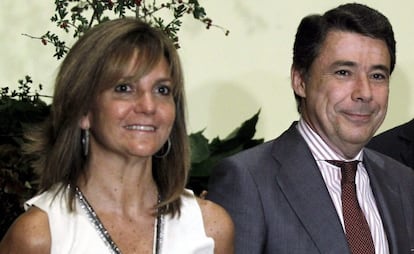 Ignacio Gonz&aacute;lez, junto a su esposa, Lourdes Cavero, el pasado septiembre