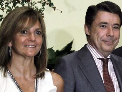 Ignacio Gonz&aacute;lez, junto a su esposa, Lourdes Cavero, el pasado septiembre