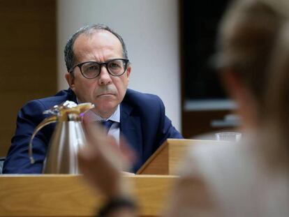 El presidente del Consell Rector de la Corporació Valenciana de Mitjans de Comunicació, Enrique Soriano, en su comparecencia ante las Cortes Valencianas.
