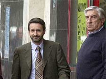 En la imagen, Josu Jon Imaz, a su llegada a la sede del PNV en Vitoria.