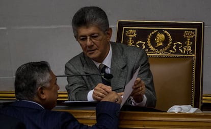 Ramos Allup durante la sesi&oacute;n de la Asamblea para debatir el caso de los sobrinos de Maduro.