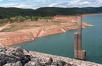 El embalse de Beleña, del que beben Guadalajara y Alcalá, almacena sólo 13 hectómetros cúbicos, el 24% de su capacidad.