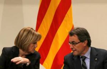 El presidente de la Generalitat, Artur Mas, y la presidenta del Parlament de Catalunya, Núria de Gispert. EFE/Archivo