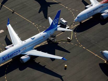 Un modelo Boeing 737 MAX de Air Europa aparcado en las instalaciones de Boeing en Seattle, Estados Unidos.