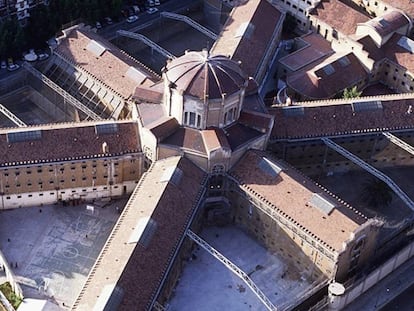 Vista aérea del panóptico y las galerías de la cárcel Modelo.