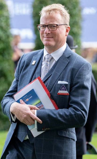 Tobyn Andreae, director de comunicaciones del rey Carlos III y la reina Camila, en octubre de 2022 en las carreras de Ascot.