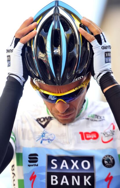 Alberto Contador, at the start line before Stage 4 of the Volta a Catalunya.