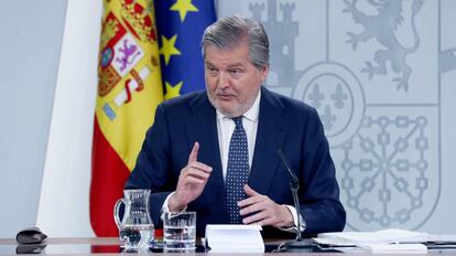 Íñigo Méndez de Vigo, ministro de Educación, Cultura y Deporte, y portavoz del Gobierno tras el Consejo de Ministros.