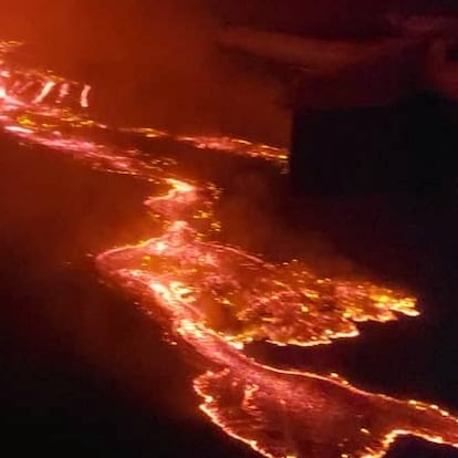 An aerial view shows lava flowing from the volcanic eruption of Mount Nyiragongo near Goma, in the Democratic Republic of Congo May 22, 2021. Picture taken May 22, 2021. The United Nations Organization Stabilization Mission in the Democratic Republic of the Congo/Handout via REUTERS THIS IMAGE HAS BEEN SUPPLIED BY A THIRD PARTY. NO RESALES NO ARCHIVES
