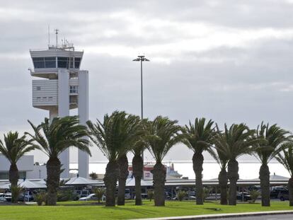 Imagen exterior del aeropuerto de Lanzarote.