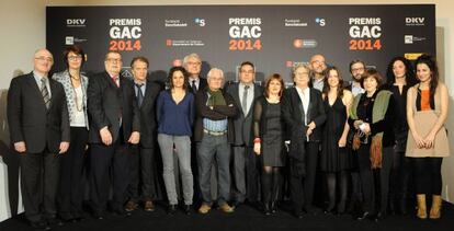 Los premiados, tras el acto de la noche.