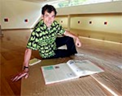 Richard Tuttle, durante la entrevista en el Centro Galego de Arte Contemporánea, en Santiago de Compostela.