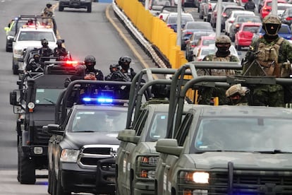 Elementos del Ejército Mexicano y la Secretaría de Seguridad Ciudadana trasladan a José Bernabé Brizuela 'La Vaca' al penal Almoloya de Juárez
