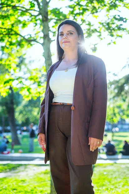 Besjana Guri, ecologista, ha ganado este año el premio Goldman -una especie de Nobel verde- por su defensa del río Vjosa, uno de los últimos grandes ríos europeos salvajes. Su movimiento logró parar una presa hidroeléctrica y que el área se declare parque nacional.