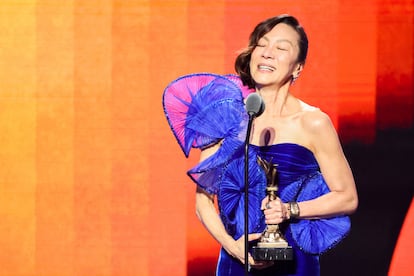 Michelle Yeoh ganó el premio de actuación de los premios Spirit, entregados este sábado en Santa Mónica.