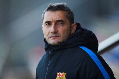 Ernesto Valverde, en el entrenamiento del Barcelona.