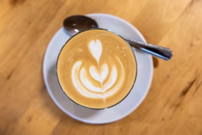 Café con leche del tostador Nica, afincado también en Prosperidad.